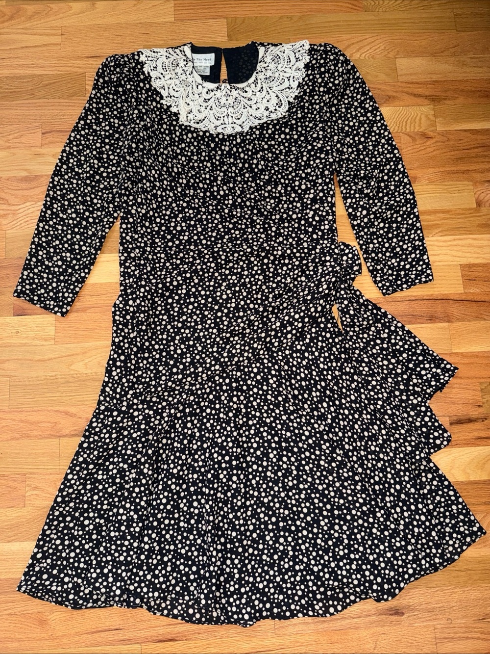 Vintage ‘In The Mood’ Swing Bottom Midi area Dress Sz 10 Shldr Pads Lace Lined